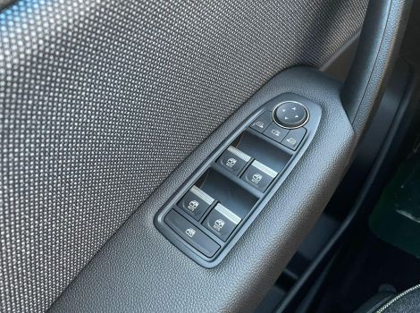 Renault CAPTUR 4 E-TECH FULL HYBRID 160 CH TECHNO AVEC CONSOLE FLOTTANTE PACK HIVER ET ROUE DE SECOURS