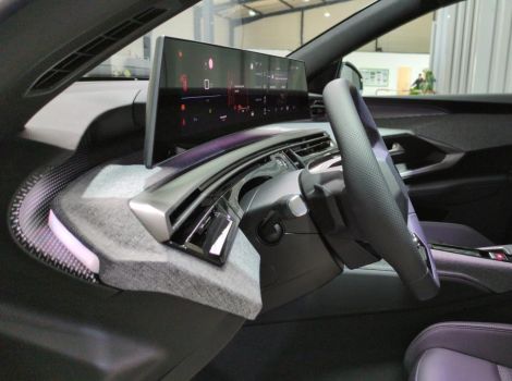 Peugeot 3008 HYBRID 145 BVA E-DCS6 GT AVEC TOIT PANO ET PACK 360 VISION & DRIVE ASSIST