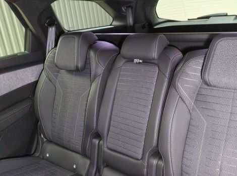 Peugeot 5008 HYBRID 145 BVA E-DCS6 7PL GT