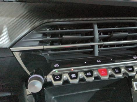 Peugeot 208 HYBRID 110 BVA E-DCS6 STYLE