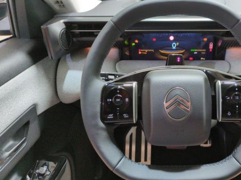 Citroën C5 AIRCROSS NOUVEAU HYBRIDE 145 BVA E-DCS6 MAX AVEC AMBIANCE HYPE GREY ET PACK HIVER ETENDU
