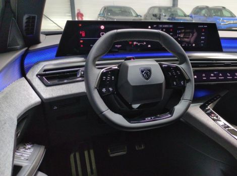 Peugeot 5008 HYBRID 145 BVA E-DCS6 7PL GT
