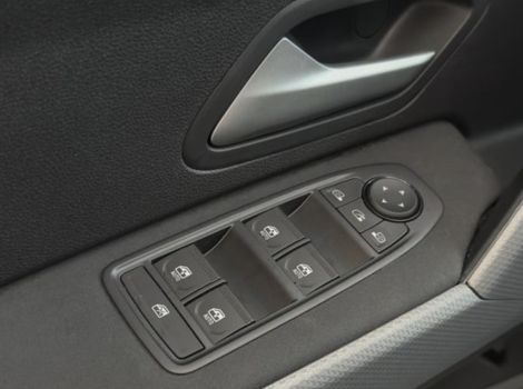 Dacia DUSTER NOUVEAU 4X2 ECO-G 120 CH JOURNEY AVEC CHARGEUR SMARTPHONE INDUCTION