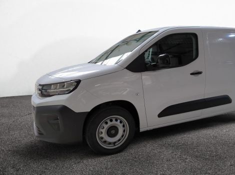 Peugeot PARTNER FOURGON XL DIESEL 130 CH AUTOMATIQUE 3PL SUREQUIPE