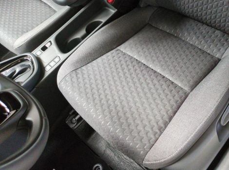 Toyota YARIS CROSS HYBRIDE 130H 2WD BVA DESIGN SUREQUIPE (RADARS AV-AR, SIÈGES CHAUFFANTS, ANGLES MORTS)