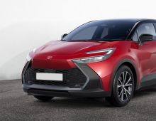 Toyota C-HR HYBRIDE RECHARGEABLE 225 BVA DESIGN  AVEC HAYON MOTORISE