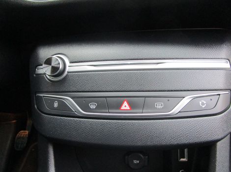 Peugeot 308 110 CH ALLURE GPS AVEC RADARS AVANT/ARRIERE ET CAMERA DE RECUL