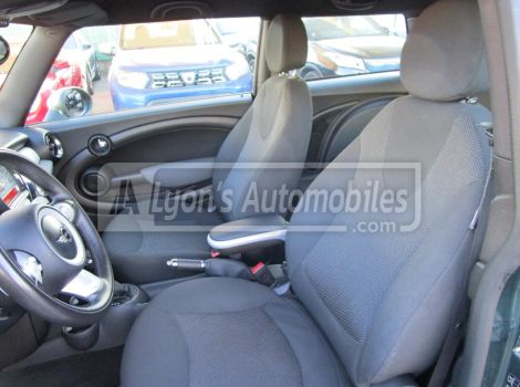 Mini MINI 95 CH SERIE ONE PK SALT BVA AVEC CLIMATISATION AUTOMATIQUE ET RADAR DE RECUL