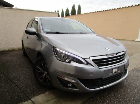Peugeot 308 110 CH ALLURE GPS AVEC RADARS AVANT/ARRIERE ET CAMERA DE RECUL