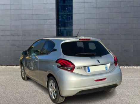 Peugeot 208 82 CH ESSENCE/GPL ORIGINE PEUGEOT ACTIVE AVEC CLIMATISATION ET JANTES ALUMINIUM