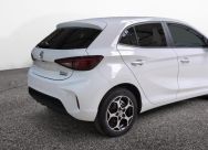 MG MG3 1.5 L HYBRIDAVEC 195 CH BVA LUXURY