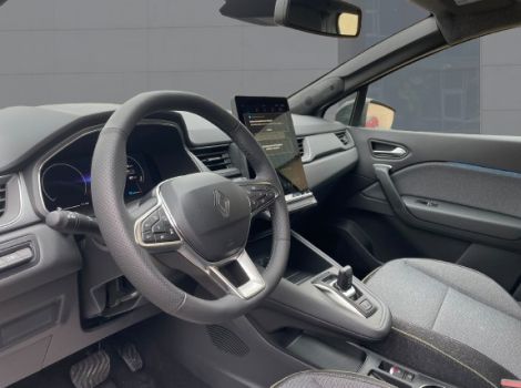 Renault CAPTUR 4 E-TECH FULL HYBRID 160 CH TECHNO AVEC CONSOLE FLOTTANTE PACK HIVER ET ROUE DE SECOURS