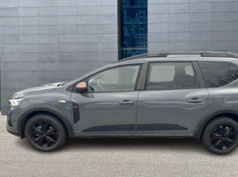 Dacia NOUVEAU JOGGER ECO-G 100 CH EXTREME 7 PLACES AVEC PACK CONFORT PLUS DETECTION D'ANGLE MORT ET SIEGES CHAUFFANTS