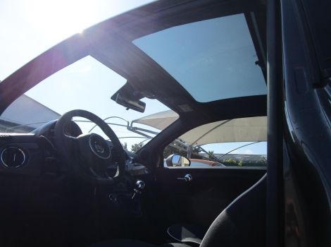 Fiat 500 1.0 HYBRID 70 CH SPORT TOIT PANORAMIQUE AVEC APPLE CARPLAY ET RADARS ARRIERE