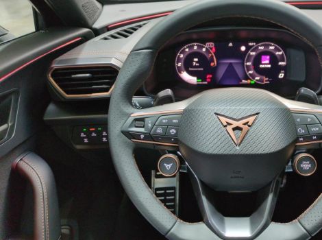 Cupra FORMENTOR NOUVEAU 1.5 ETSI HYBRID 150 CH BVA DSG7 V AVEC ATTELAGE ET SIEGES CHAUFFANTS