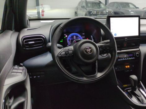 Toyota YARIS CROSS HYBRIDE 130H 2WD BVA DESIGN SUREQUIPE (RADARS AV-AR, SIÈGES CHAUFFANTS, ANGLES MORTS)