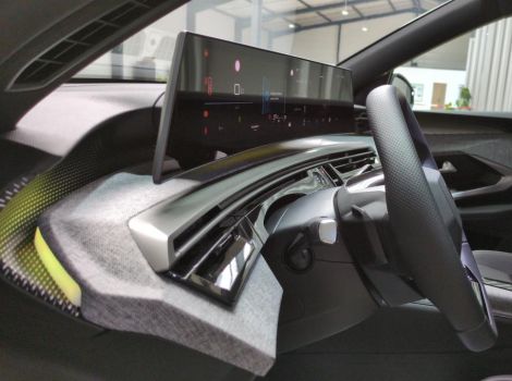 Peugeot 3008 HYBRID 145 BVA E-DCS6 GT AVEC TOIT PANO ET PACK 360 VISION & DRIVE ASSIST