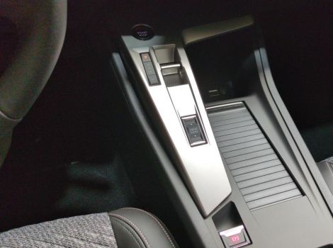 Peugeot 308 NOUVELLE HYBRID 145 BVA E-DCS6 ALLURE AVEC PACK VISION 360