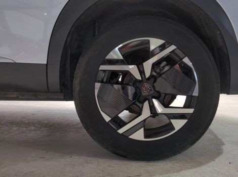 Peugeot 2008 HYBRID 145 BVA E-DCS6 GT