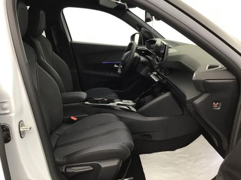 Peugeot 2008 HYBRID 145 GT