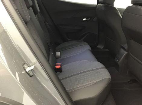 Peugeot 2008 HYBRID 145 e-DCS6 ALLURE