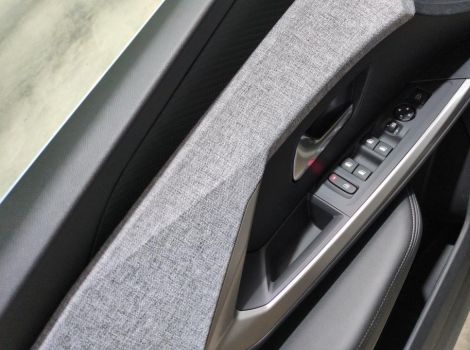 Peugeot 3008 HYBRID 145 BVA E-DCS6 ALLURE AVEC JANTES 19 ET NAVI